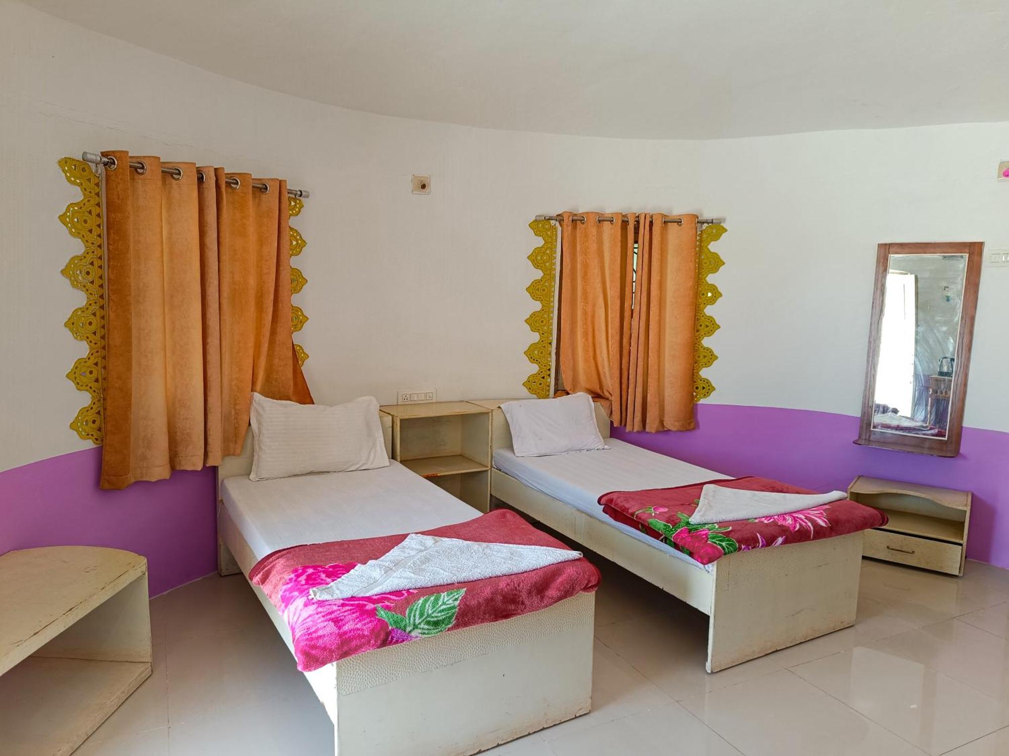 Hotel Rann Of Kachchh Dholavira Eksteriør billede